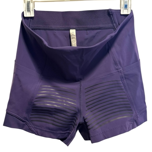 Like new lululemon Rogue Renegade HR Short 2.5" purple - Picture 5 of 7